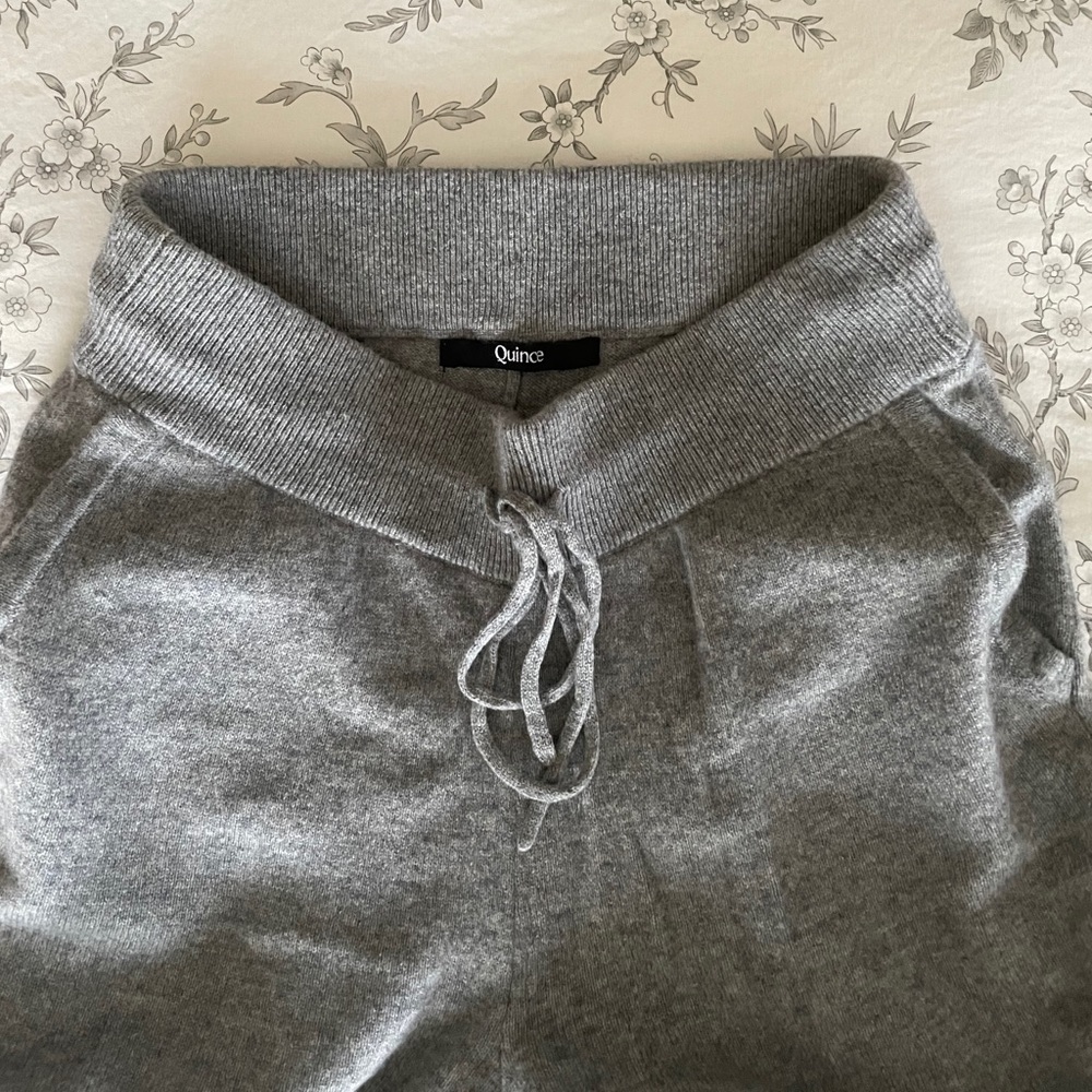 Quince cashmere joggers size xs